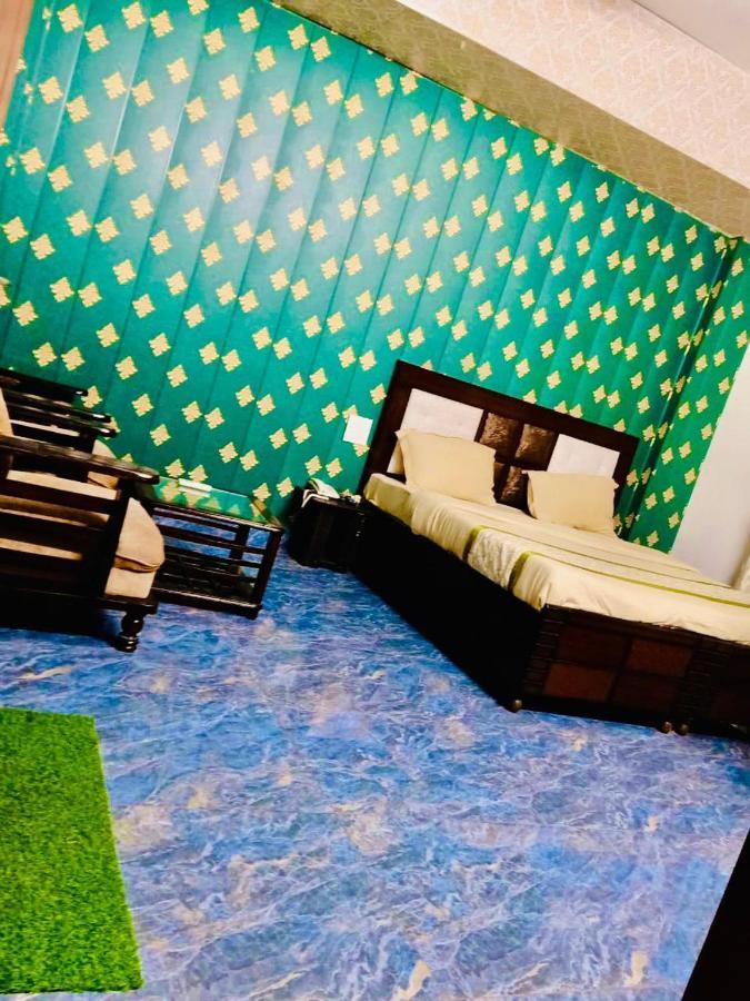 Shivjot Hotel Kharar 외부 사진
