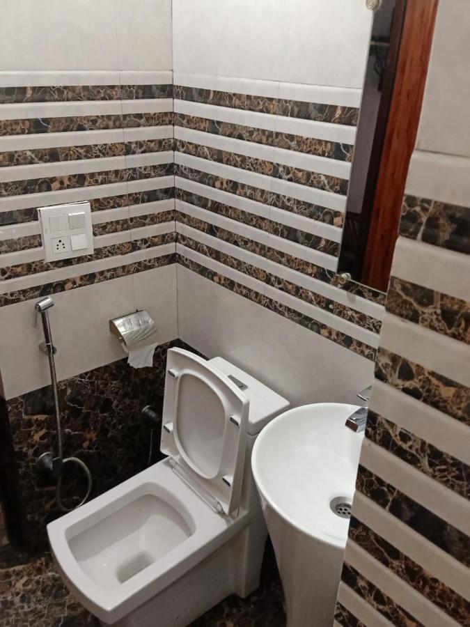Shivjot Hotel Kharar 외부 사진