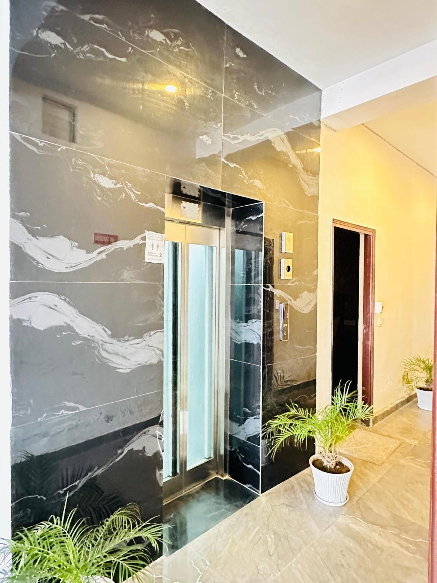 Shivjot Hotel Kharar 외부 사진