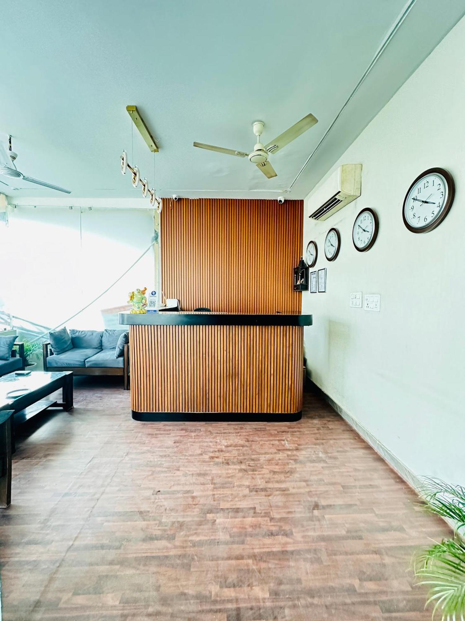 Shivjot Hotel Kharar 외부 사진