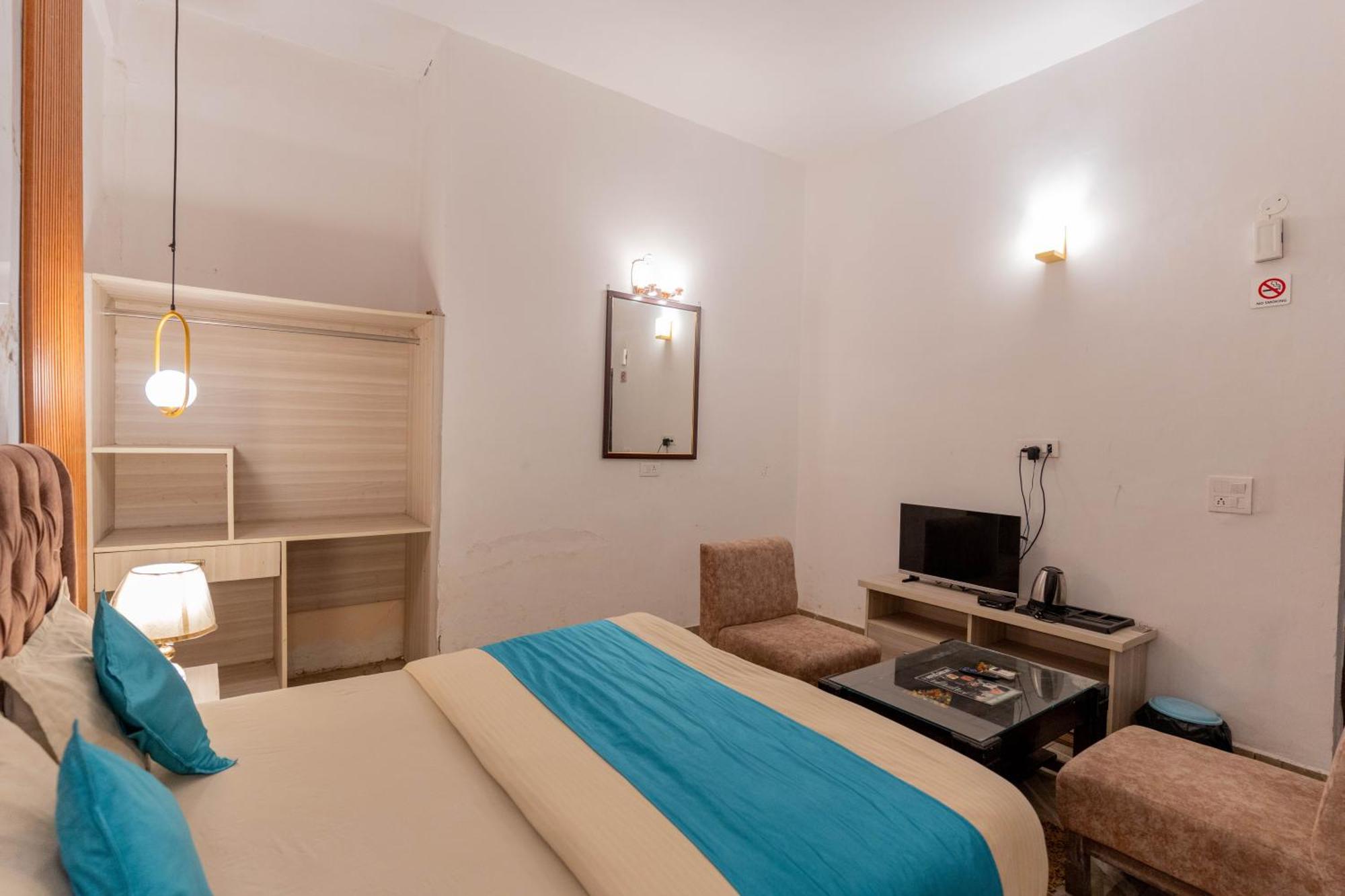 Shivjot Hotel Kharar 외부 사진